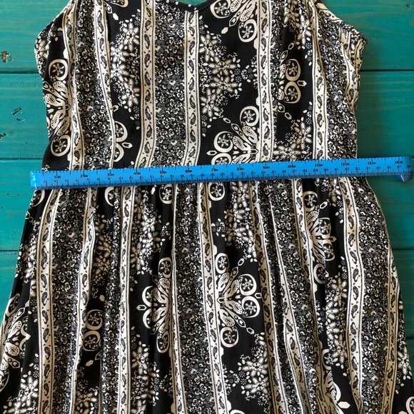 H&M Asymmetrical Black & White Paisley Dress with Adjustable Spaghetti Straps - Picture 11 of 13